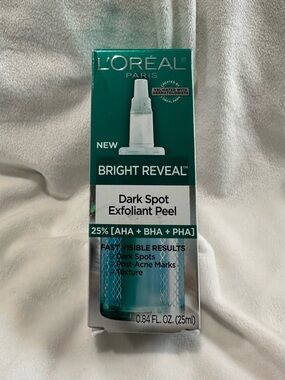 L'Oreal Skincare Box - Teal & White